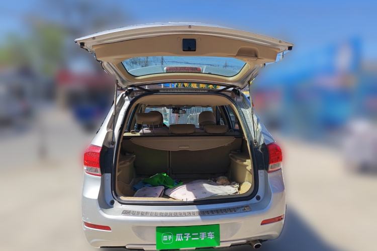 Used Haval H6 2011 2.0L Manual Two-Wheel Drive Elite Version Trunk