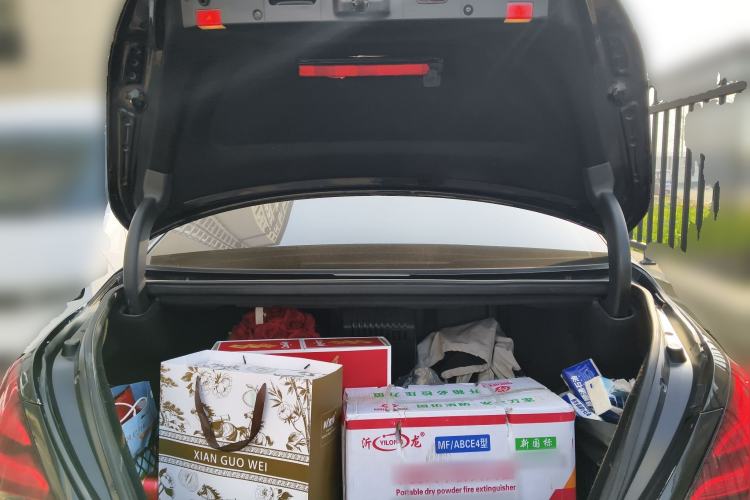 Used Mercedes-Benz S-Class 2010 S 350 L Luxury Model Trunk