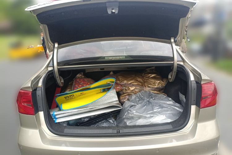 Used Volkswagen Bora 2016 1.6L Automatic Comfort Model Trunk