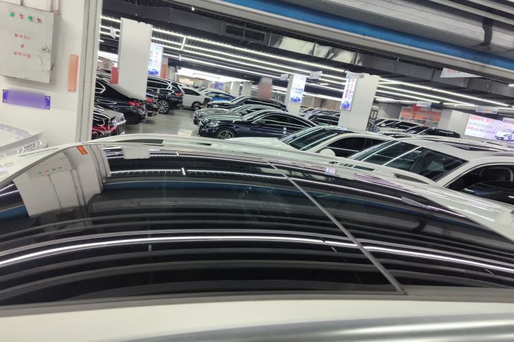 Used Volkswagen T-ROC 2023 300TSI DSG Two-Wheel-Drive Chen Guang Edition Roof