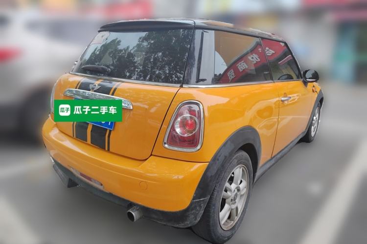 Used MINI 2011 1.6L ONE

