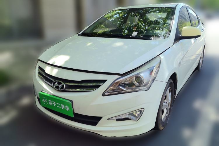 Used Hyundai Verna (older generation) 2014 1.4L Automatic Leading-Edge GLX