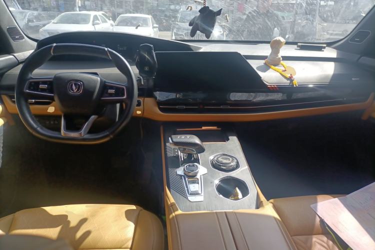 Used CHANGAN UNI-K 2021 2.0T Prestige Edition Center Console
