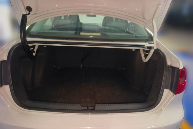 Used Volkswagen Sagitar 2014 1.4TSI Automatic Luxury Model Trunk