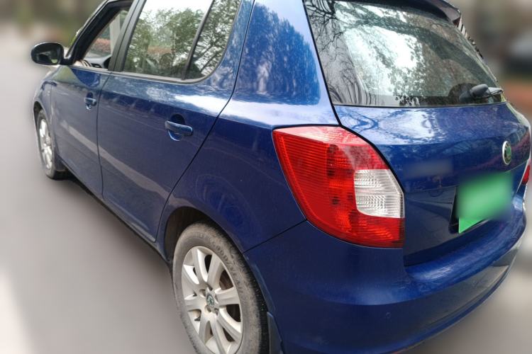 Used Skoda Fabia 2012 1.4L Manual Crystal Edition
