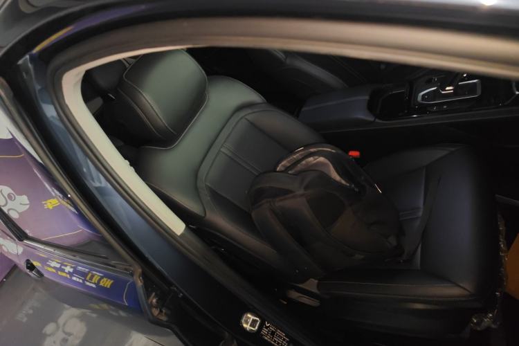 Used Wuling Victory 2020 1.5T CVT Flagship Edition Right Front Seat