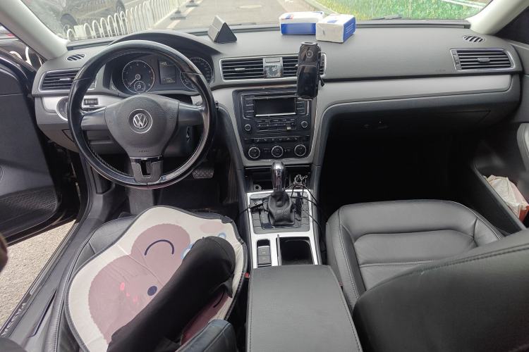 Used Volkswagen Passat 2013 1.8TSI DSG Prestige Edition Center Console