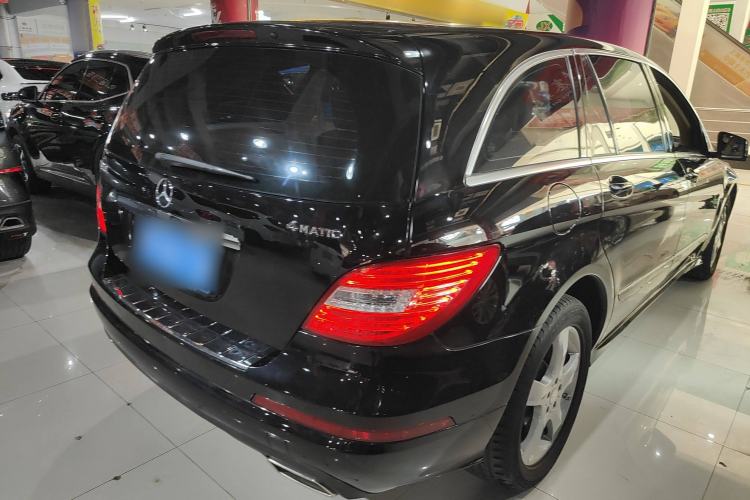 Used Mercedes-Benz R-Class 2014 R 320 4MATIC Luxury Model