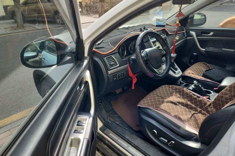 Used Haval H6 2015 Sport Edition 1.5T Automatic Two-Wheel Drive Luxury Model