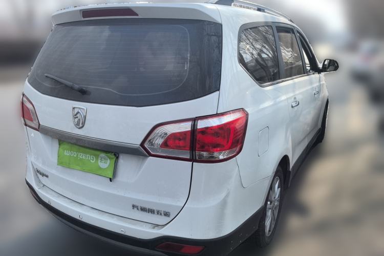 Used Baojun 730 2014 1.5L manual luxury trim 7 seats