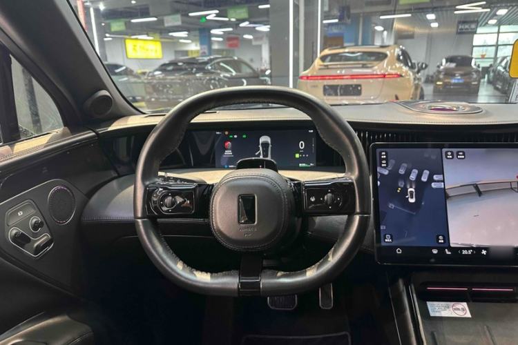 Used Avatr 11 2022 011 MMW Collaboration Limited Edition