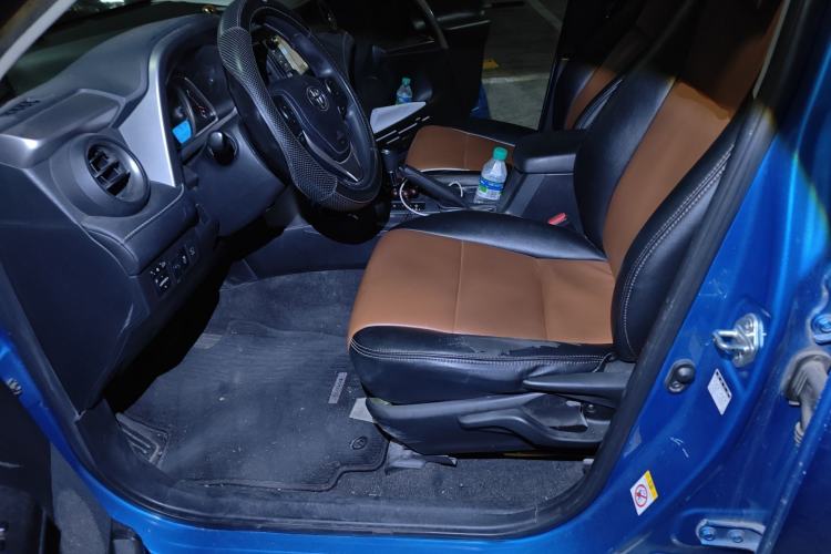 Used Toyota RAV4 2016 2.0L CVT Two-Wheel Drive Fashion Edition China V Standard Left Front Seat