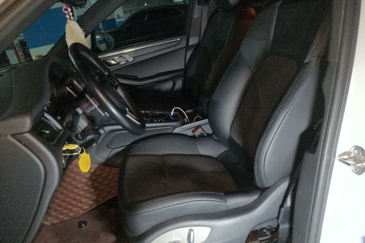 Used Porsche Macan 2014 Macan 2.0T Left Front Seat