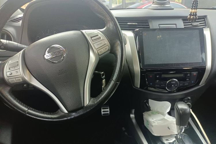 Used Nissan Navara 2017 2.5L Automatic 4x4 Luxury Edition QR25