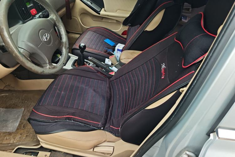 Used Hyundai Elantra 2011 1.6L Manual Comfort Version
