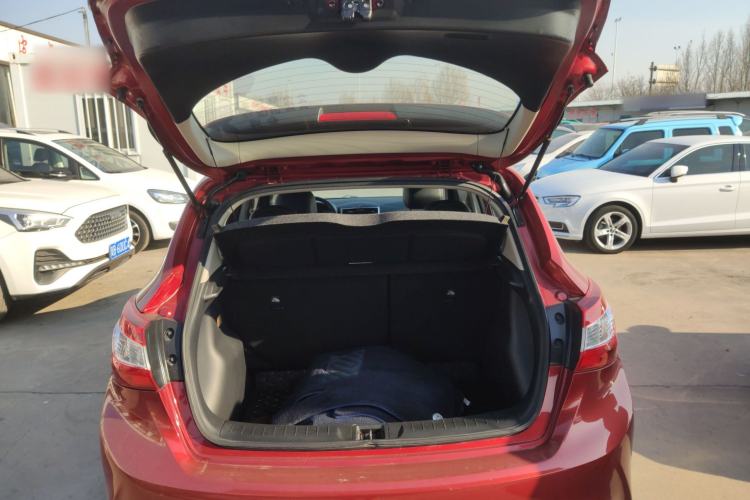 Used Nissan Tiida 2019 1.6L CVT Smart Enjoyment Version China VI Standard Trunk