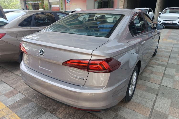 Used Volkswagen Bora 2020 1.5L Manual Fashion Edition
