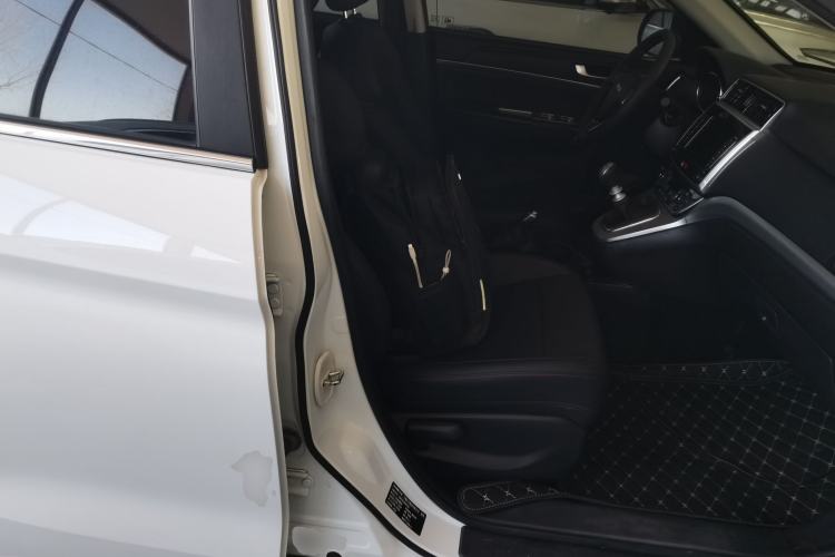 Used Haval M6 2019 1.5T Manual Two-Wheel Drive Elite Version China VI Standard
