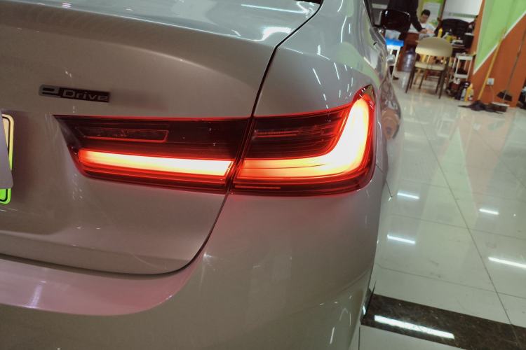 Used BMW i3 2024 eDrive 35 L Right Rear Taillight