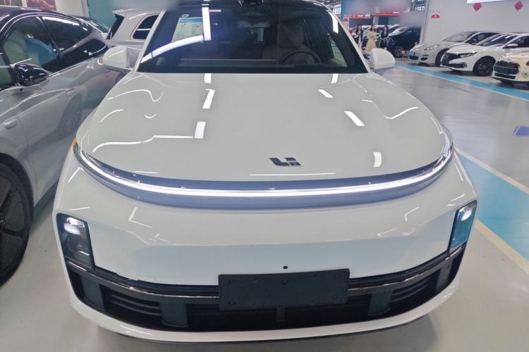 Used Li Auto L7 2025 Max Smart Refresh Edition Front