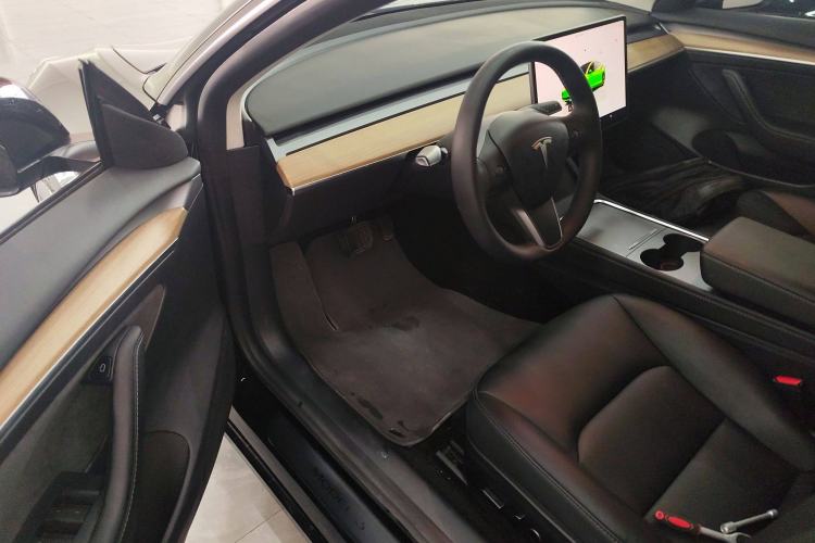 Used Tesla Model 3 2022 Rear-Wheel-Drive Version