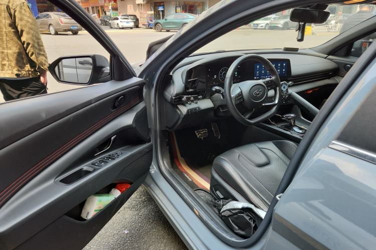 Used Hyundai Elantra 2021 240TGDi DCT LUX Prestige Edition
