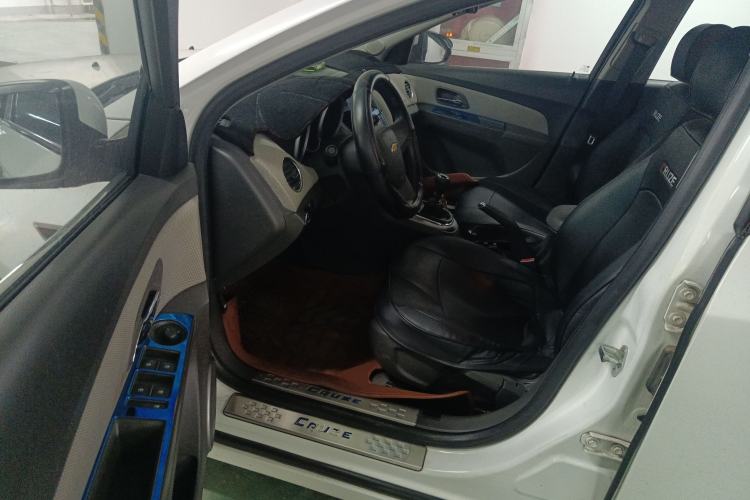 Used Chevrolet Cruze 2014 1.6L SL Millionth Anniversary Edition MT
