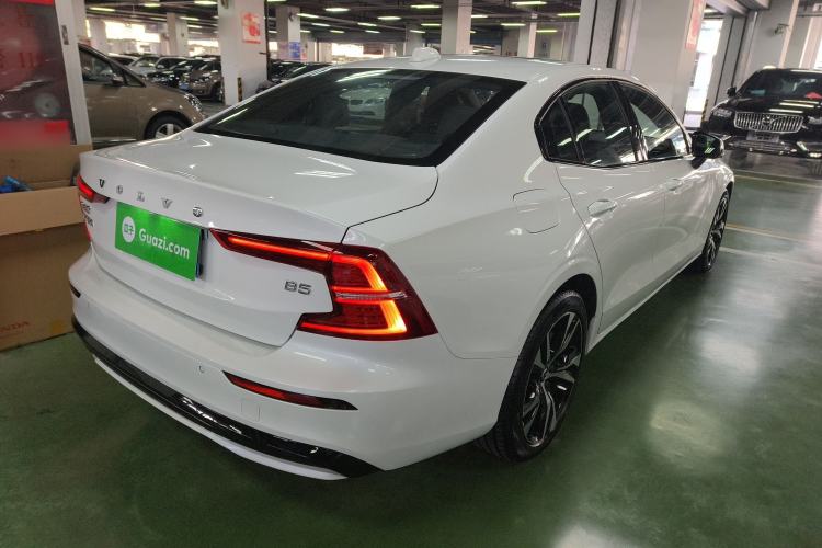 Used Volvo S60 2025 B5 Zhiya Sport Edition
