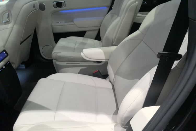 Used Li Auto L9 2024 Pro Model Interior 4