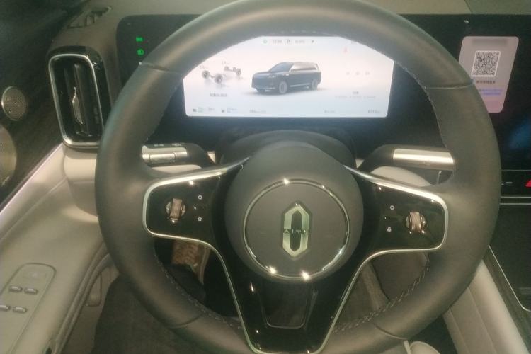 Used Hima AITO M9 2025 Extended-Range Ultra Version 52 kWh 5-Seater Edition Steering Wheel