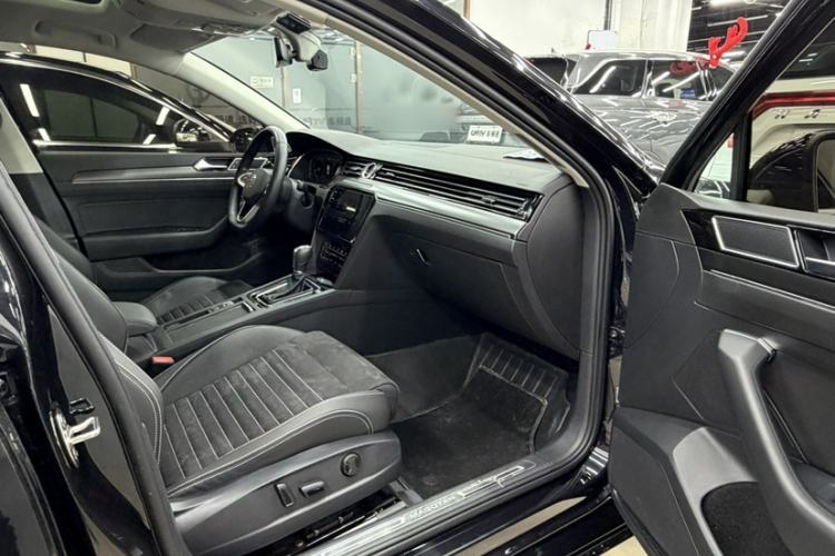 Used Volkswagen Magotan 2020 330TSI DSG Luxury Edition
