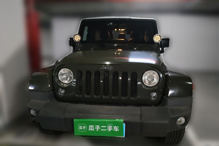 Used Jeep Wrangler 2014 3.0L Sahara Four-Door Edition
