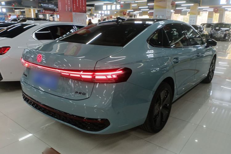 Used Volkswagen Passat 2025 Pro 380TSI Starry Dragon Luxury Edition
