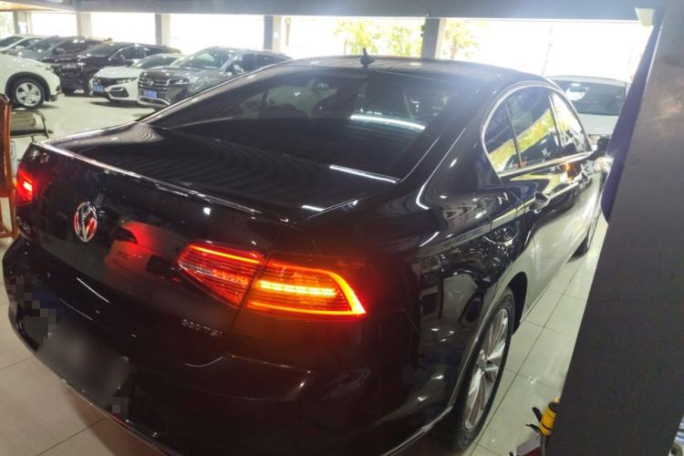 Used Volkswagen Magotan 2019 330TSI DSG Luxury Version China VI Standard
