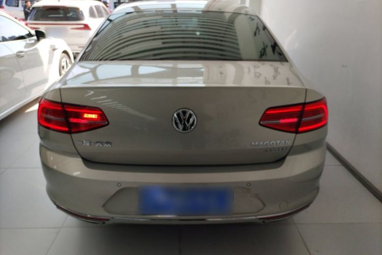 Used Volkswagen Magotan 2019 330TSI DSG Leading Model China VI Standard