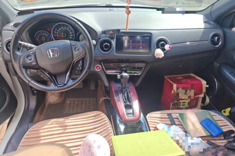 Used Honda XR-V 2015 1.8L VTi CVT Luxury Edition Center Console