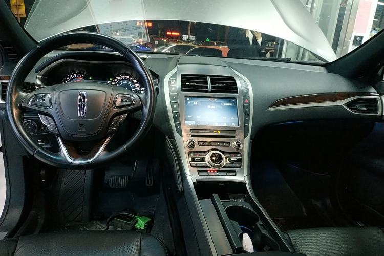 Used Lincoln MKZ 2017 2.0T Luxury Edition
