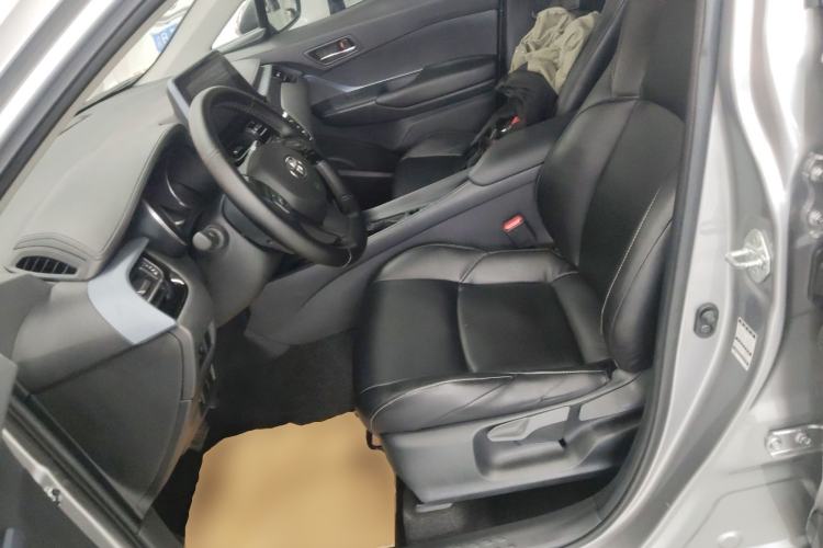 Used Toyota IZOA 2021 2.0L Enjoy Edition Left Front Seat