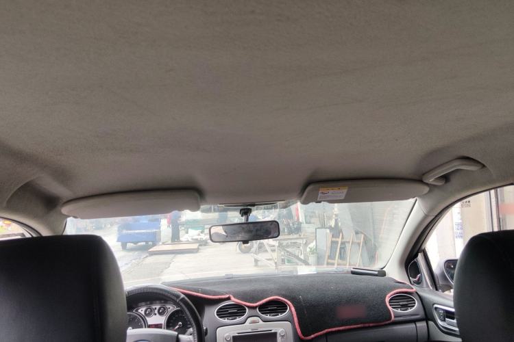 Used Ford Focus 2013 Hatchback Classic 1.8L Manual Base Model Headliner