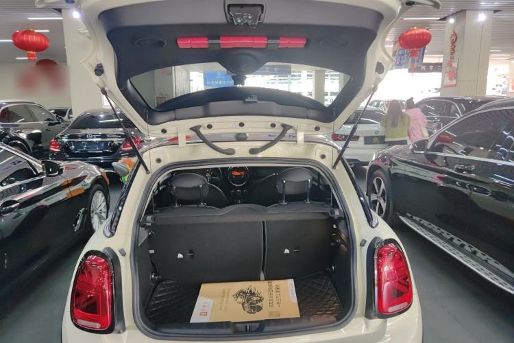 Used MINI 2018 1.5T ONE PLUS Trunk