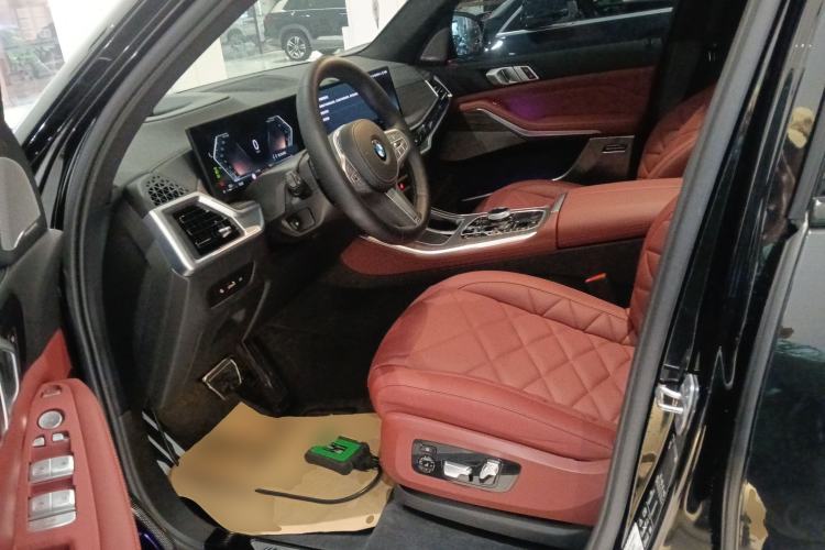 Used BMW X5 2023 xDrive 40Li M Sport Night Edition Package