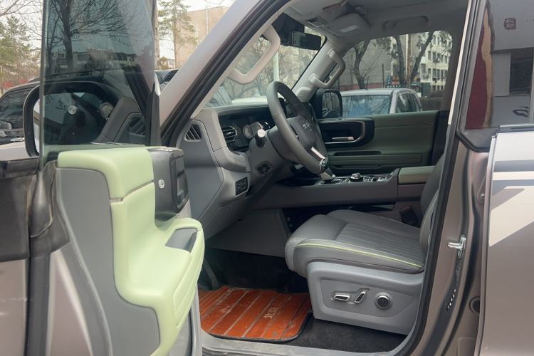 Used BAIC Off-Road BJ40 2024 2.0T All-New Ring of the Taklamakan Champion Edition Interior 1