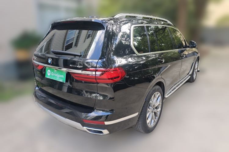 Used BMW X7 2019 xDrive40i Luxury Package with Leading Features
