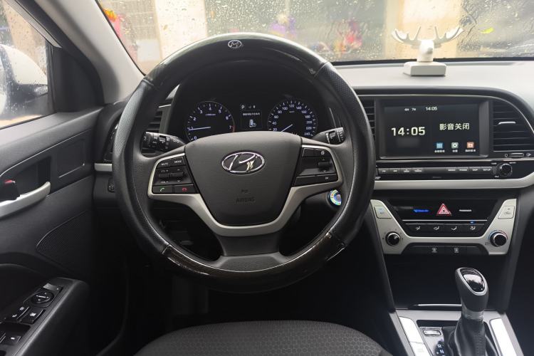 Used Hyundai Elantra (6th Generation / Lingdong) 2018 1.6L Automatic 15th Anniversary Special Edition Steering Wheel