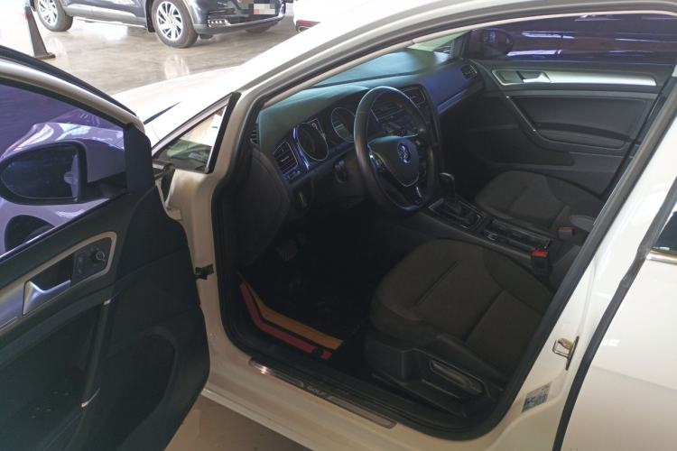 Used Volkswagen Golf 2020 280TSI DSG Comfort Version
