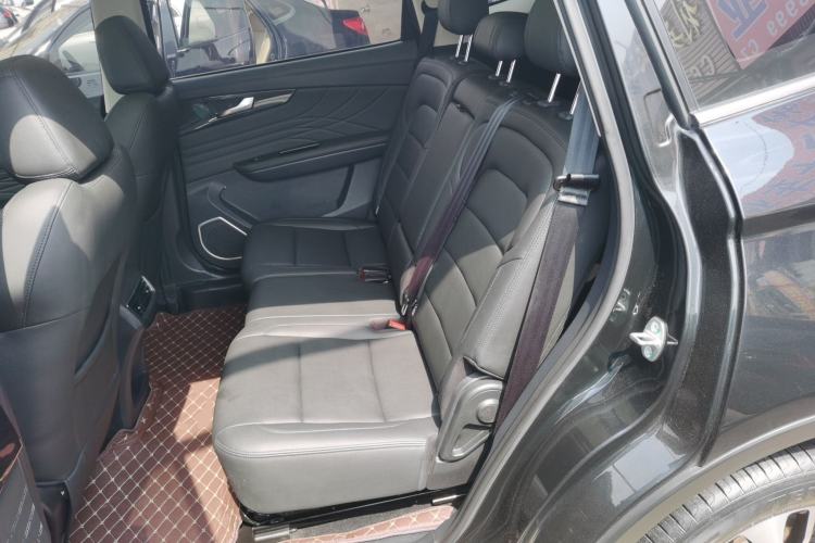 Used Sinotruk VGV U70 2020 1.5T Automatic Smart Enjoyment Elite Navigation Version 7 Seats Left Rear Seat