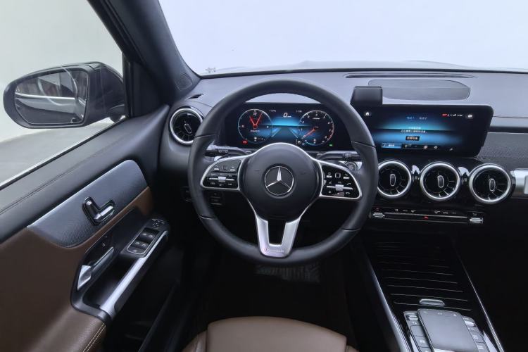 Used Mercedes-Benz GLB 2023 Refreshed GLB 200 Dynamic Edition
