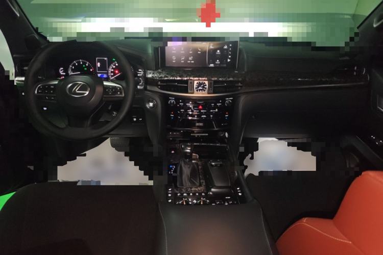 Used Lexus LX 2019 570 Dynamic Luxury Edition Center Console