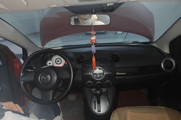 Used Mazda 2 2012 Hatchback Xuan Dong 1.3L Automatic Standard Edition