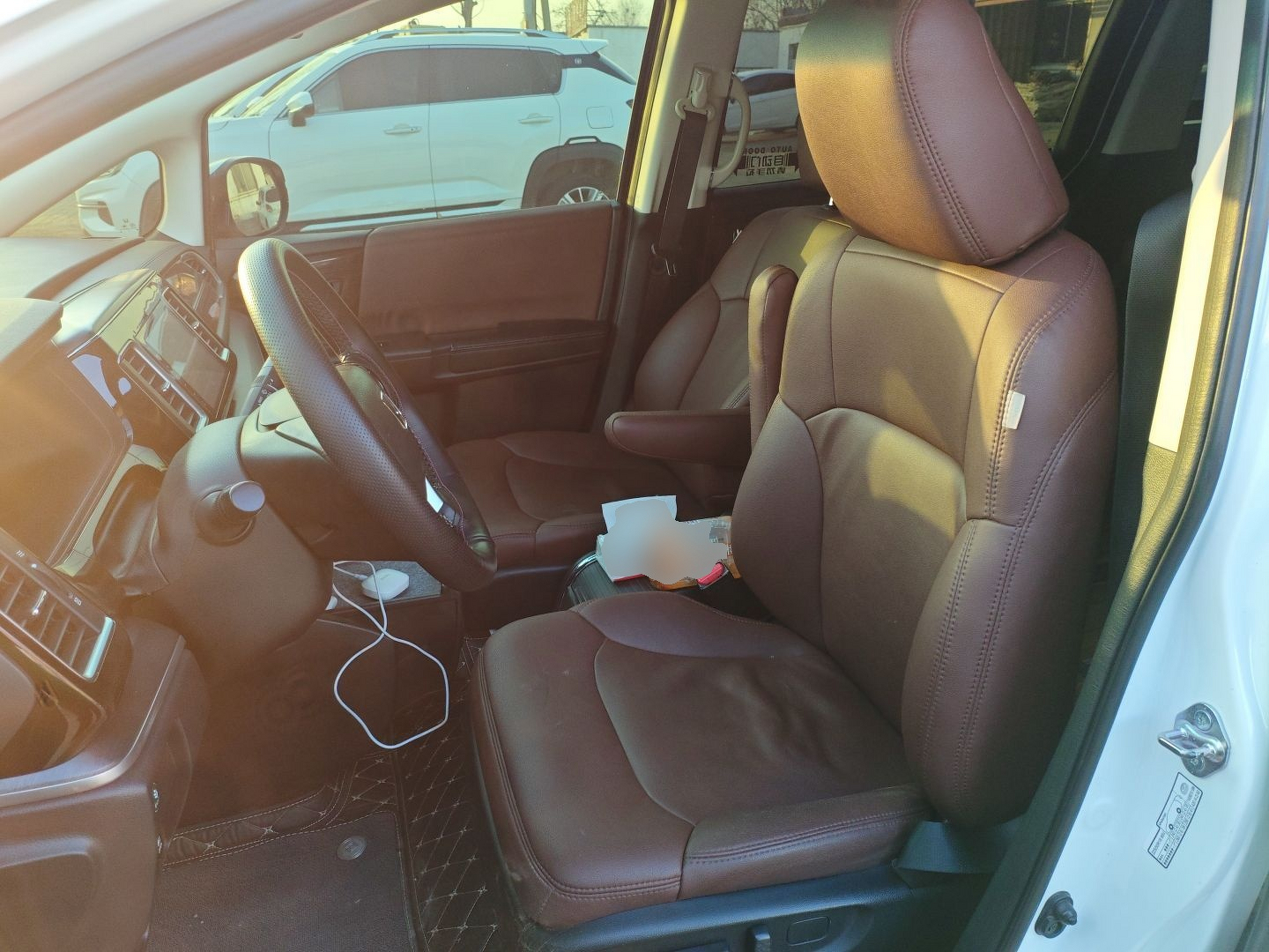 Переднее сиденье в автомобиле